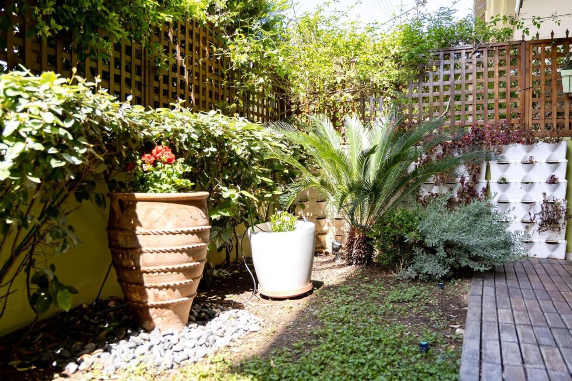 Appartement The Garden House At Alimos à Athènes Extérieur photo